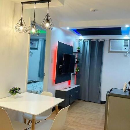 Ar02 1Bedroom Condo Unit With Free Pool, Hbo, Netflix & Wifi Davao City المظهر الخارجي الصورة