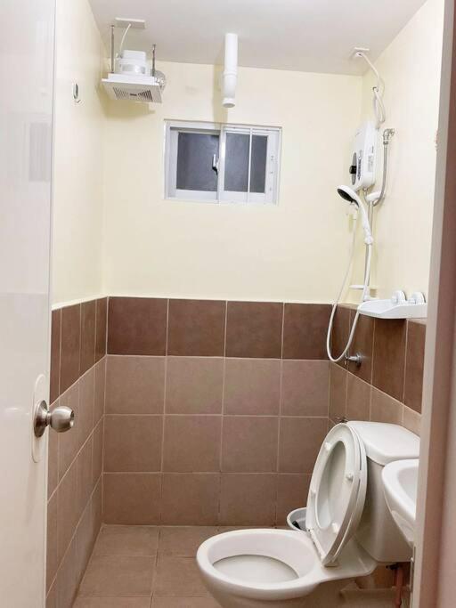 Ar02 1Bedroom Condo Unit With Free Pool, Hbo, Netflix & Wifi Davao City المظهر الخارجي الصورة